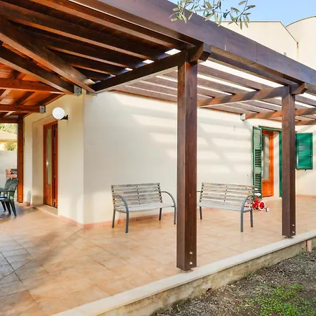 Holiday home Cozy In Santa Maria Del Focall With Kitchen